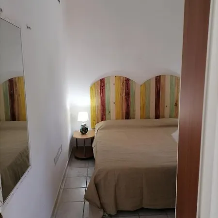 Alloggi Estivi D & A * Taranto