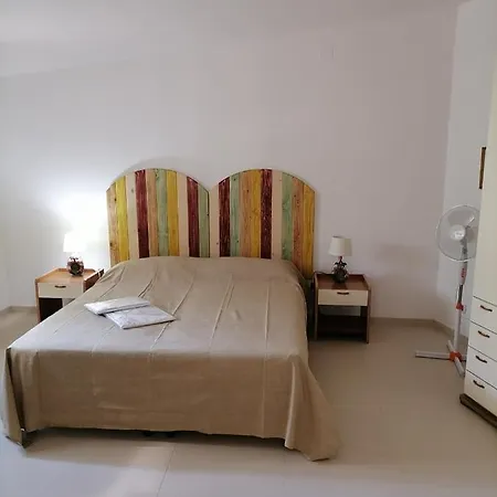 Alloggi Estivi D & A * Taranto